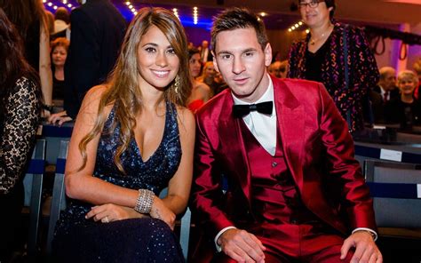 antonella roccuzzo|Antonela Roccuzzo — the first lady of Argentinean。